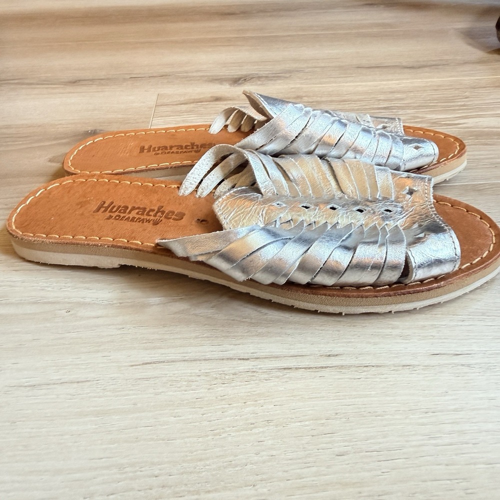Huaraches Bearpaw Women's Leather Silver Sandals Size 9 Boho Vacation - Picture 2 of 6